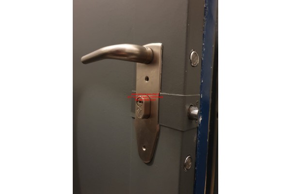 serrure multlock droite